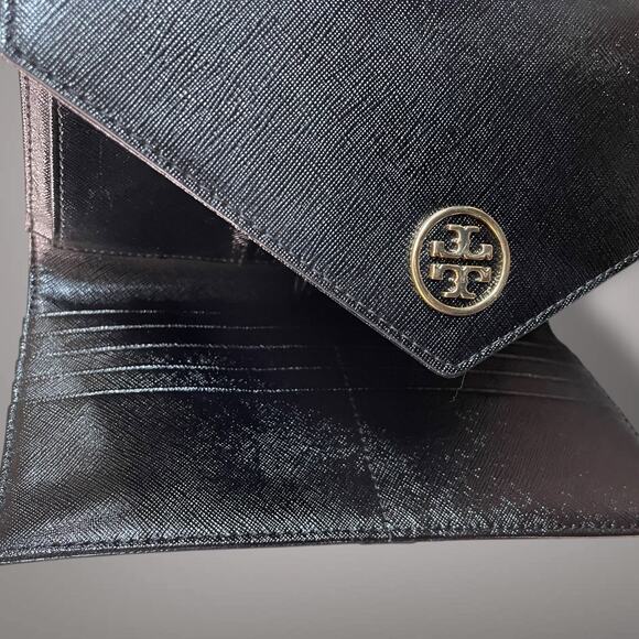Like New TORY BURCH Black Saffiano Leather Robinson Envelope Wristlet Clutch - Picture 10 of 14